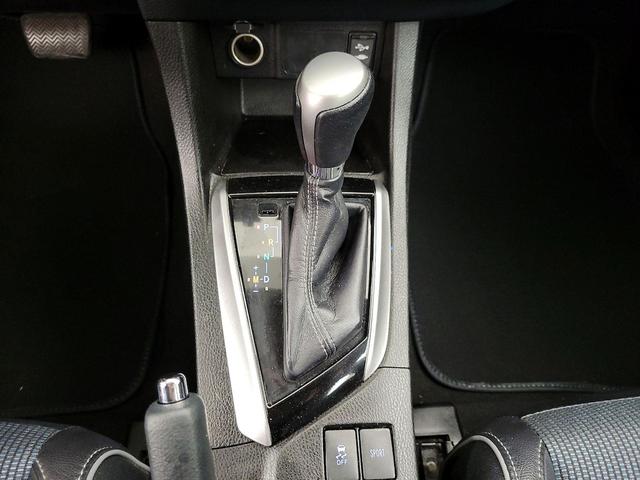 Photo of 2016 White Toyota Corolla