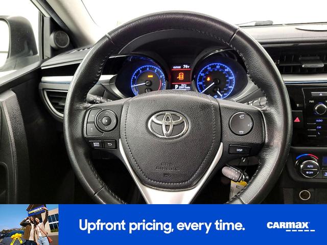 Photo of 2016 White Toyota Corolla