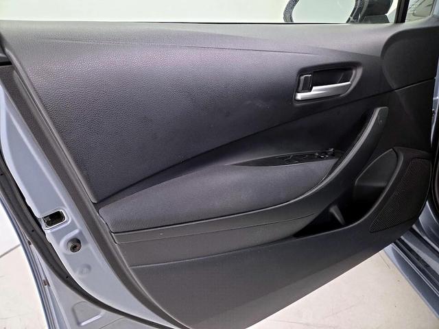 Photo of 2021 Blue Toyota Corolla Hybrid