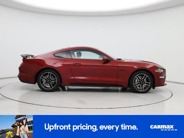 Photo of 2019 Red Ford Mustang