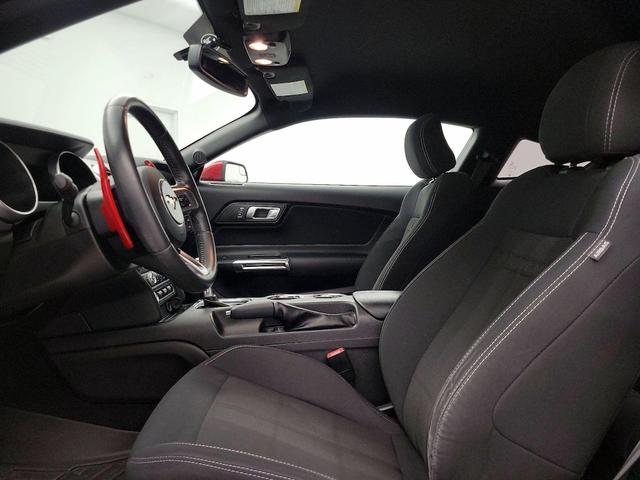 Photo of 2019 Red Ford Mustang