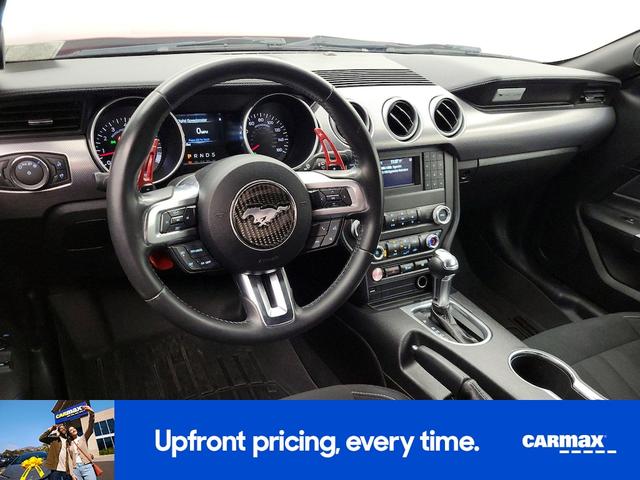 Photo of 2019 Red Ford Mustang