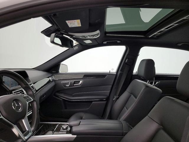 Photo of 2016 White Mercedes-Benz E-Class