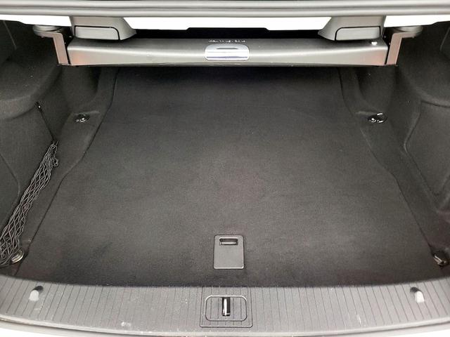 Photo of 2016 White Mercedes-Benz E-Class