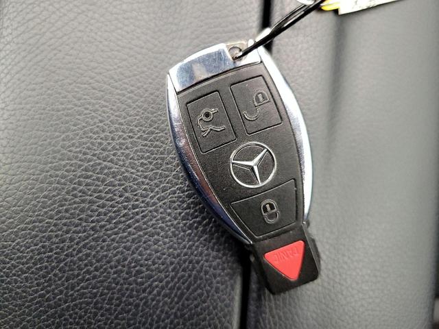 Photo of 2016 White Mercedes-Benz E-Class