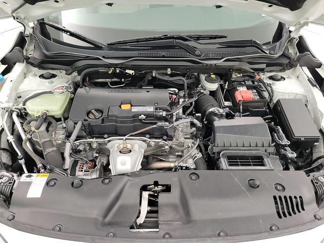 Photo of 2016 White Honda Civic