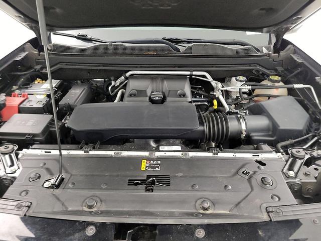 Photo of 2023 Black GMC Canyon