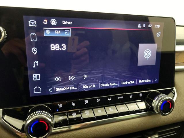 Photo of 2023 Black GMC Canyon
