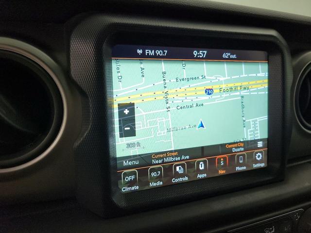 Photo of 2021 Gray Jeep Wrangler
