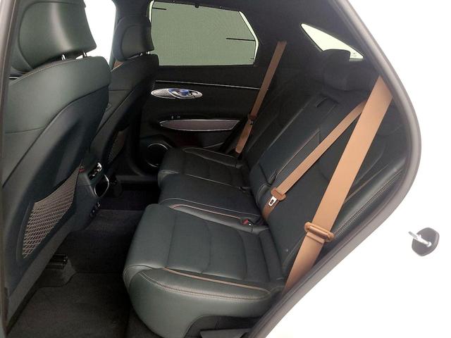 Photo of 2023 White Genesis GV70