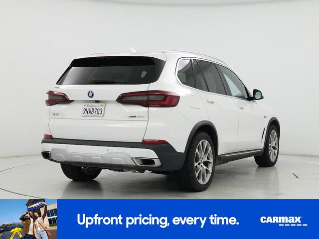 Photo of 2023 White BMW X5 PHEV