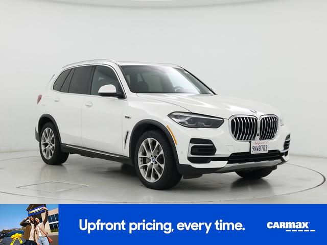 Photo of 2023 White BMW X5 PHEV