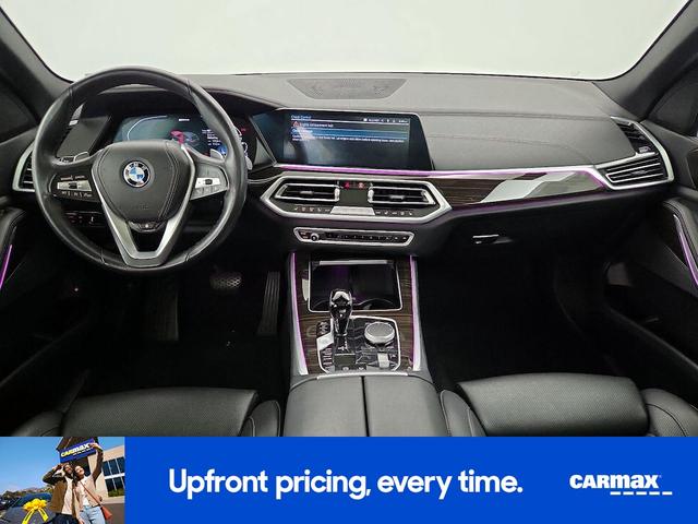 Photo of 2023 White BMW X5 PHEV