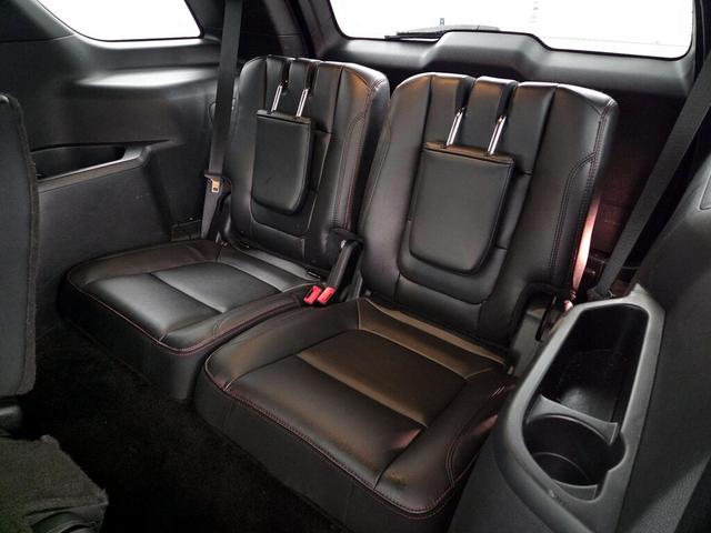Photo of 2017 Black Ford Explorer