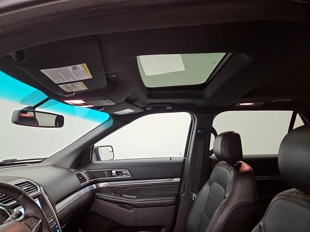 Photo of 2017 Black Ford Explorer