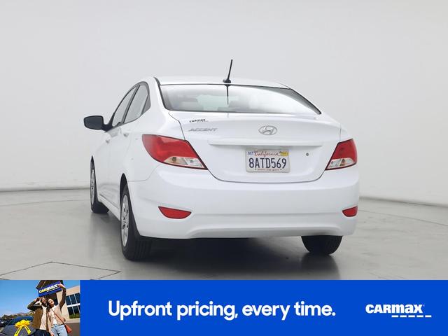 Photo of 2017 White Hyundai Accent