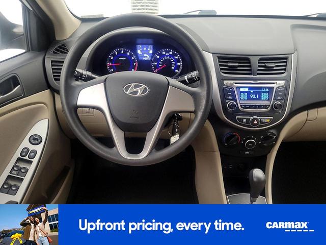 Photo of 2017 White Hyundai Accent
