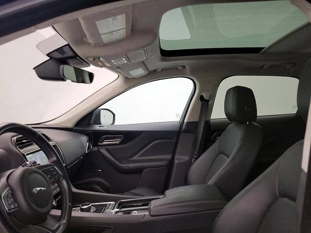 Photo of 2019 Black Jaguar F-PACE