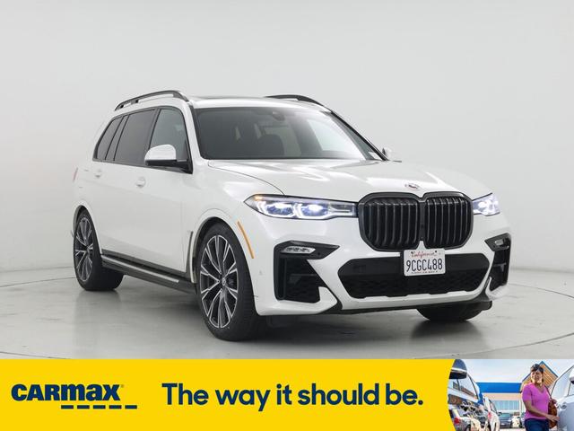 2022 BMW X7