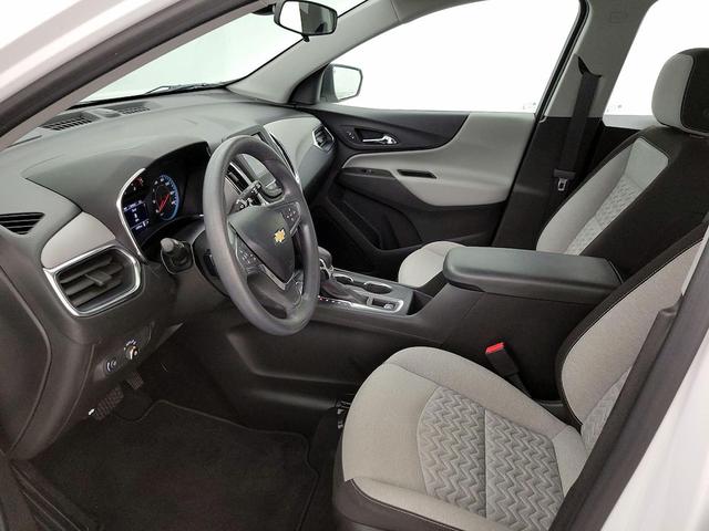Photo of 2022 White Chevrolet Equinox