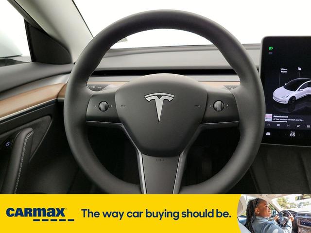 Photo of 2023 White Tesla Model 3