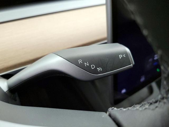 Photo of 2023 White Tesla Model 3
