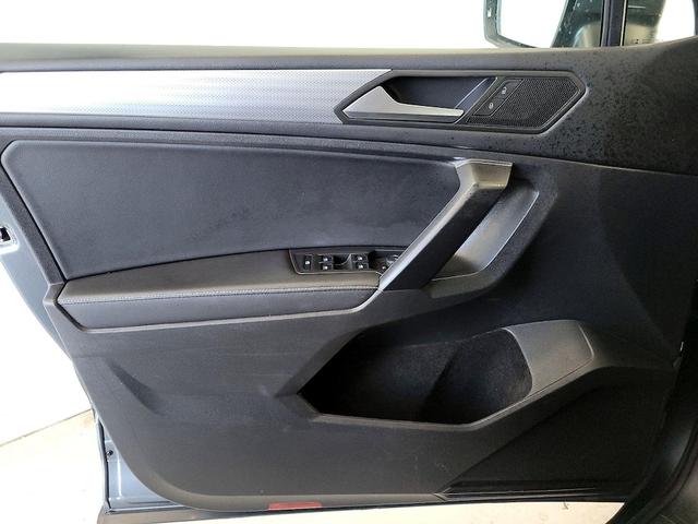 Photo of 2023 Gray Volkswagen Tiguan