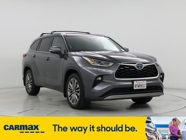 2022 Toyota Highlander Hybrid