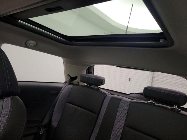 Photo of 2025 White MINI Hardtop