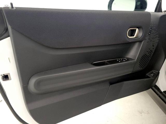 Photo of 2025 White MINI Hardtop