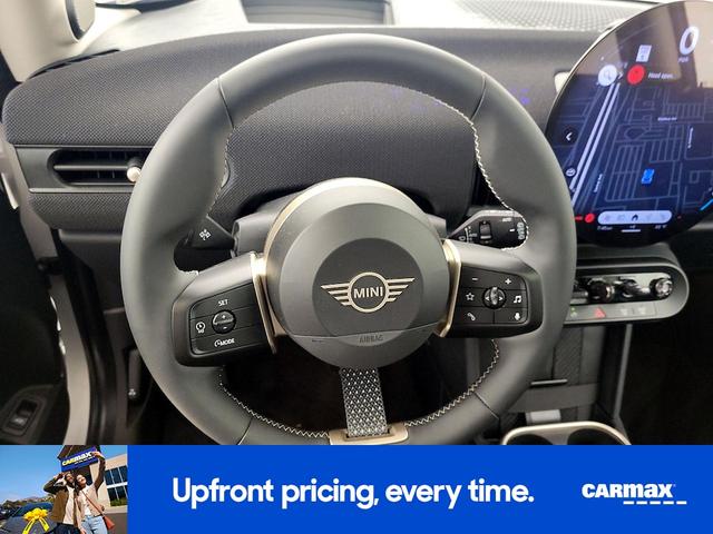Photo of 2025 White MINI Hardtop