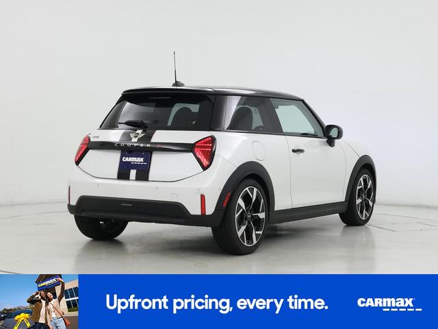 Photo of 2025 White MINI Hardtop