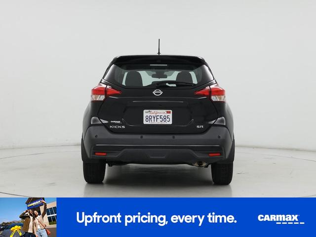 Photo of 2020 Black Nissan Kicks