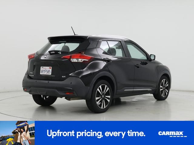 Photo of 2020 Black Nissan Kicks