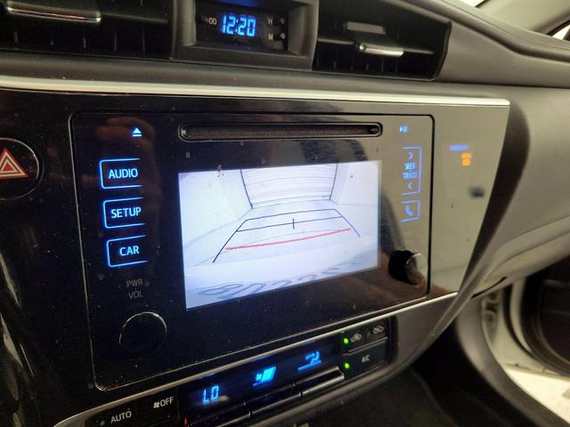 Photo of 2018 White Toyota Corolla