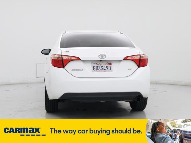 Photo of 2018 White Toyota Corolla
