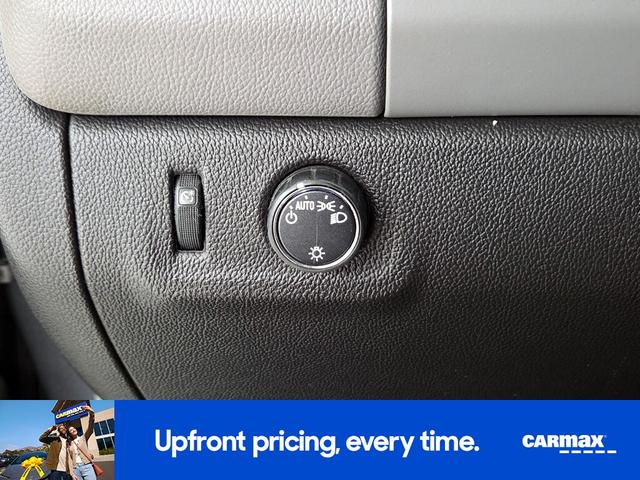 Photo of 2016 Gray Chevrolet Colorado
