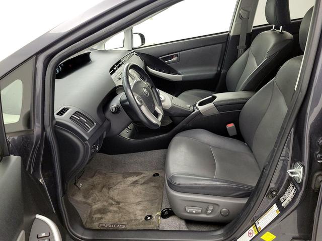 Photo of 2014 Blue Toyota Prius