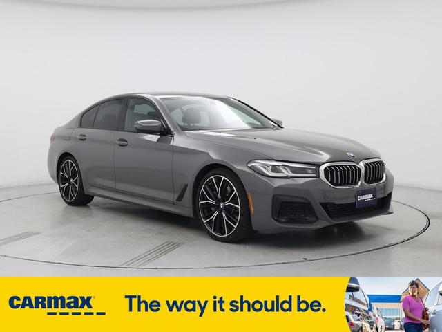 2022 BMW 530