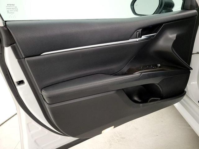 Photo of 2022 White Toyota Camry