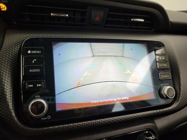 Photo of 2021 Orange Nissan Kicks