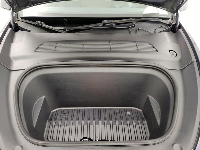 Photo of 2023 Gray Tesla Model Y