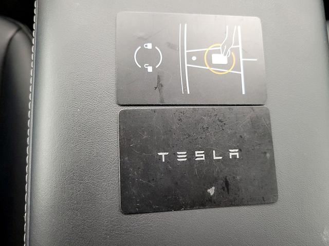 Photo of 2023 Gray Tesla Model Y