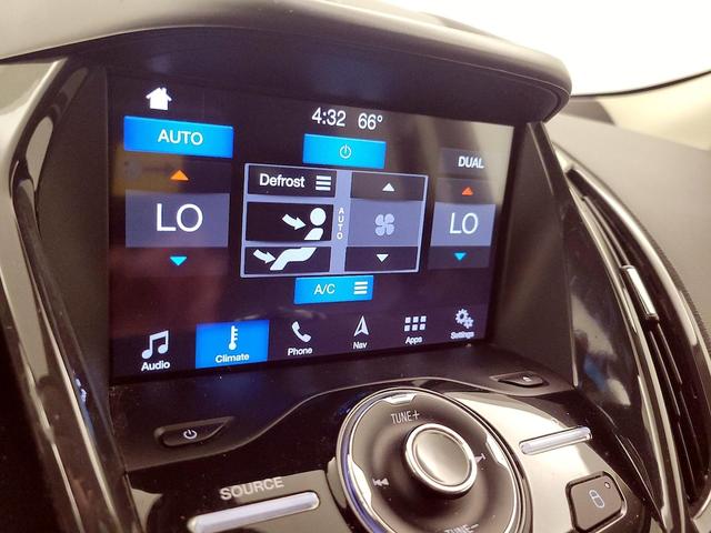Photo of 2016 Gray Ford Escape