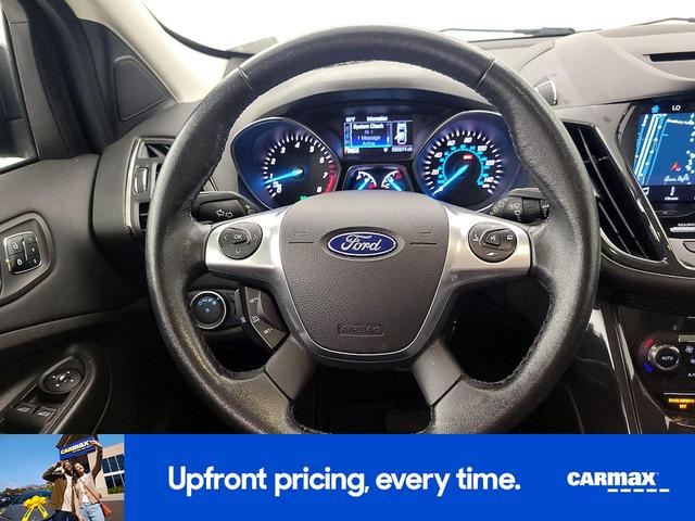 Photo of 2016 Gray Ford Escape