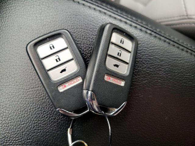 Photo of 2015 Gray Honda CR-V