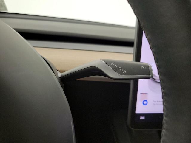 Photo of 2023 White Tesla Model Y