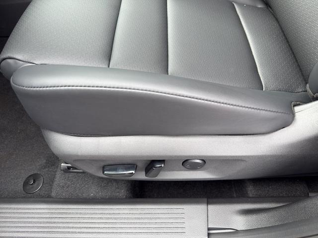 Photo of 2026 Super Black Nissan Rogue