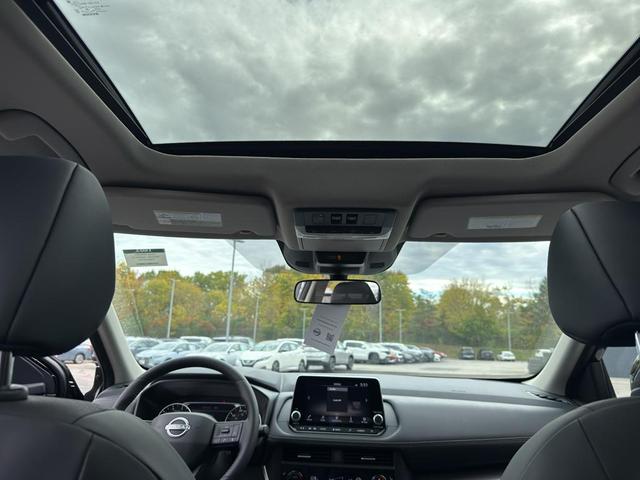 Photo of 2026 Super Black Nissan Rogue