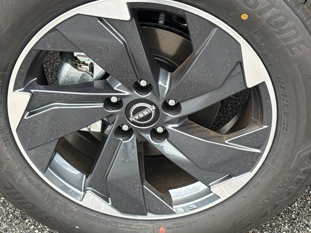 Photo of 2026 Super Black Nissan Rogue